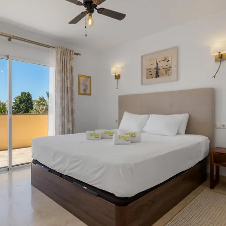 别墅 Vivi Homes -villa Alpetona Private Pool, Garden & Terrace