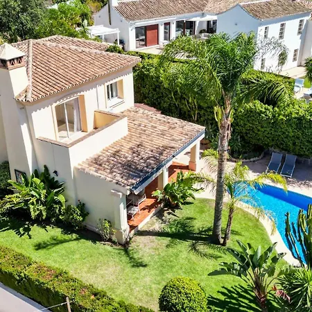 Vivi Homes -villa Alpetona Private Pool, Garden & Terrace Sitio de Calahonda